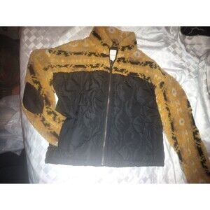 Thread and Supply Size Medium Fuzzy Puff Jacket Full Zip with Pockets Tan Black
